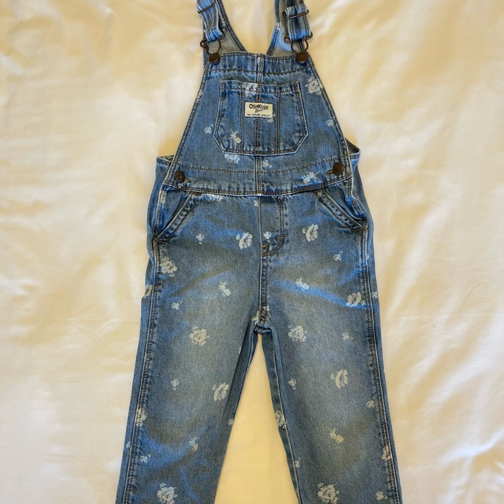 Toddler girl size 3t OshKosh B’gosh denim floral overalls